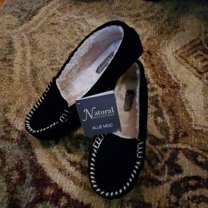 Natural Reflections Black Moccasins
